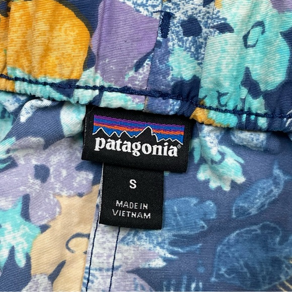 Patagonia Barely baggy shorts Small - Picture 4 of 5